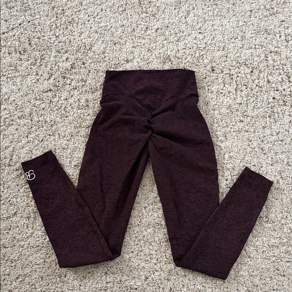 Bombshell Sportswear Pants - LIKE NEW Bombshell Leggings